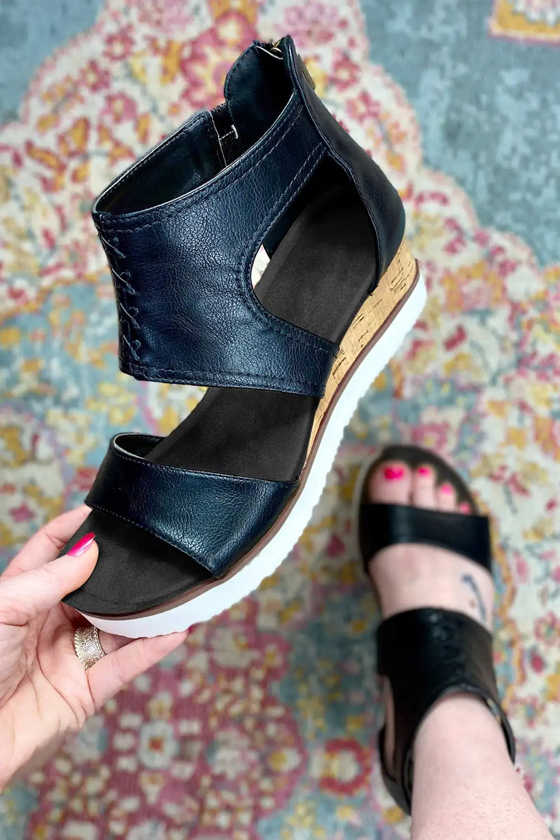Well Tailored Sandals with a Graceful Silhouette