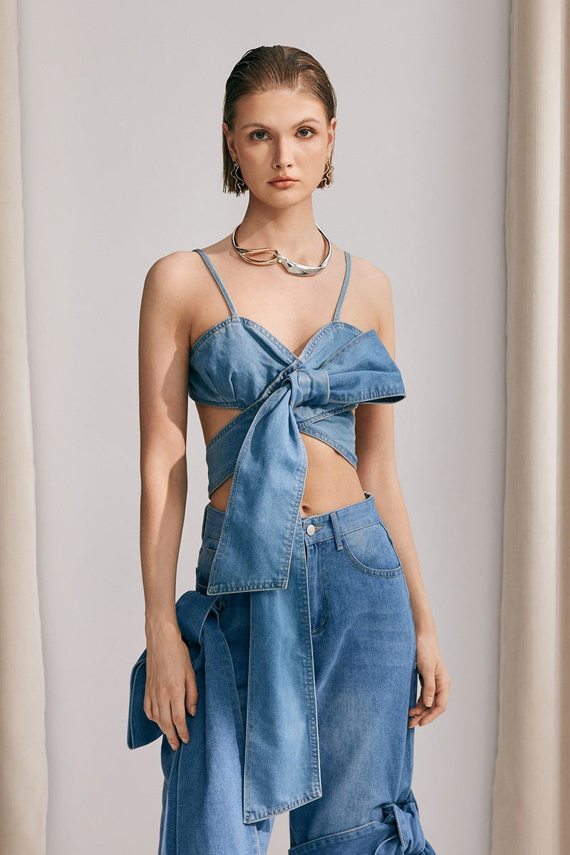 Beautifully Finished Top in a Timeless Design