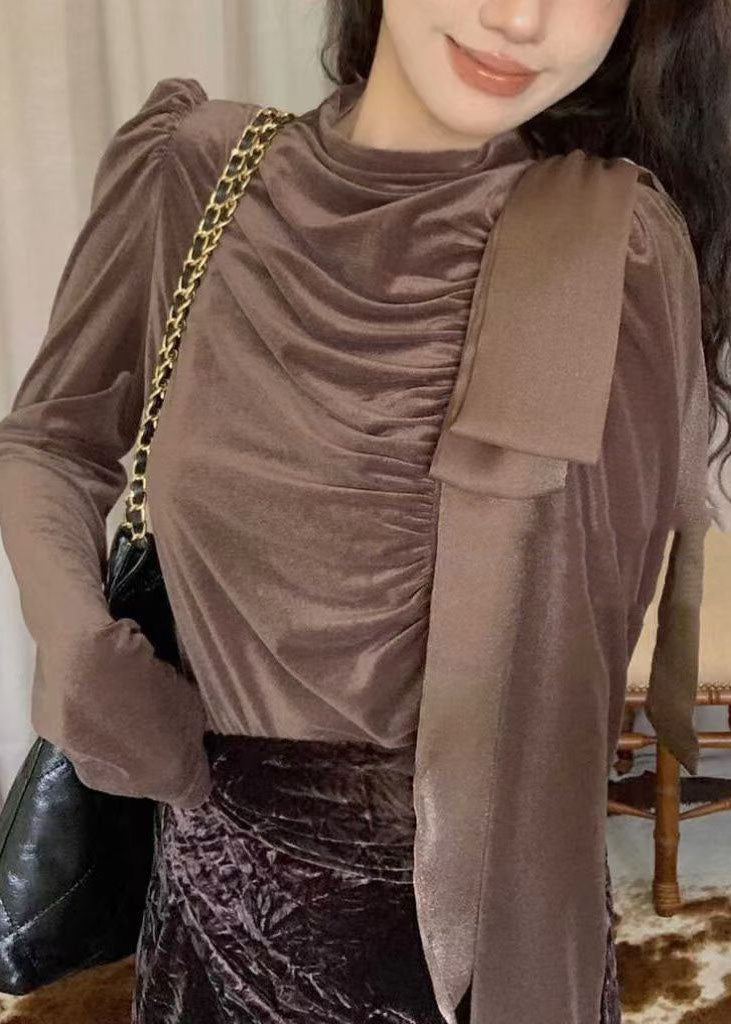 Classic Vintage Shirt with a Flattering Fit