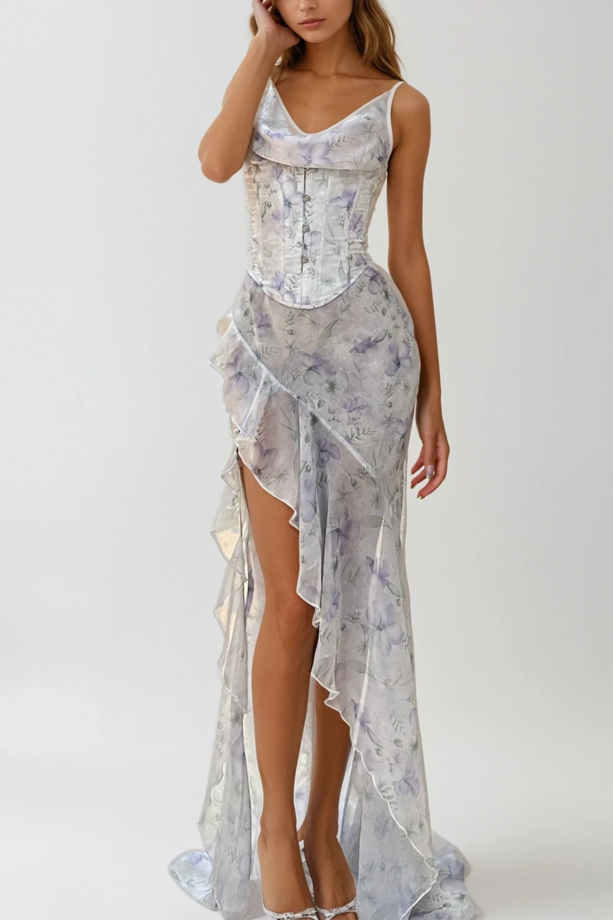 Effortlessly Elegant Dress with a Timeless Design
