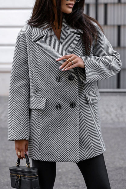 Beautifully Finished Coat in a Timeless Design