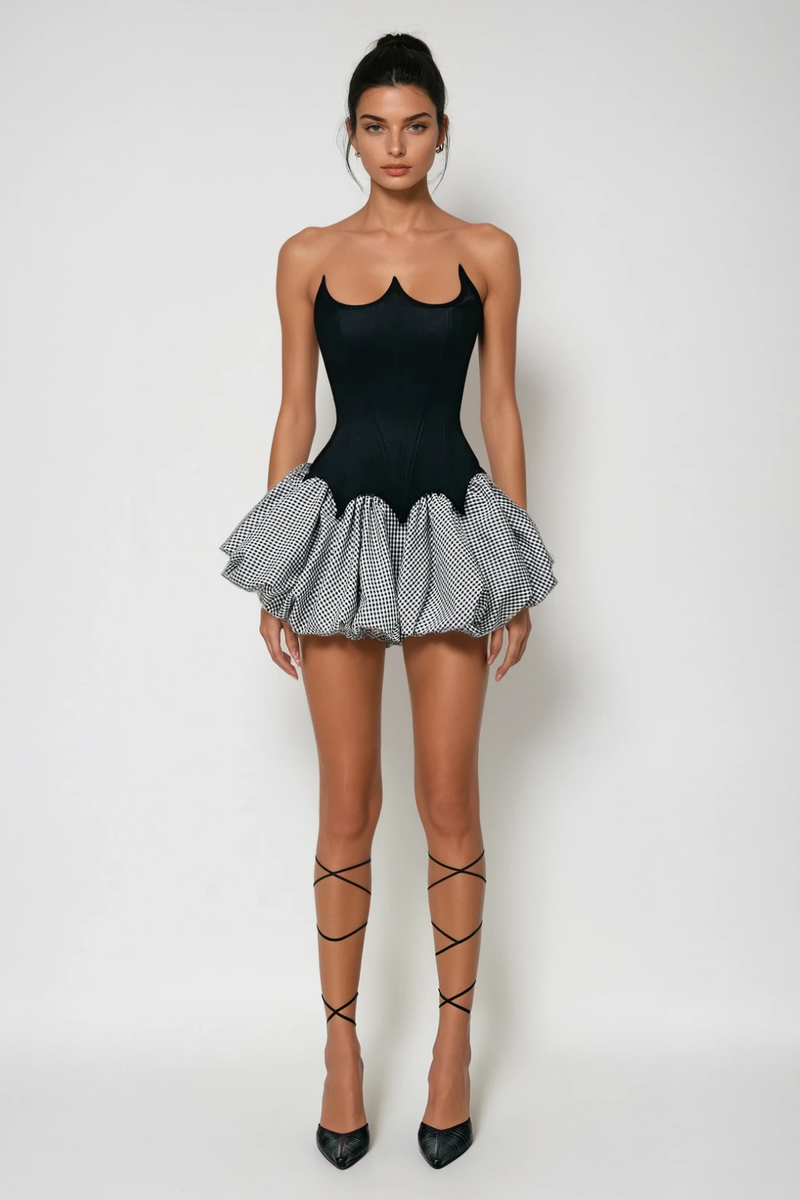 Classic Vintage & Enduringly Stylish Dress