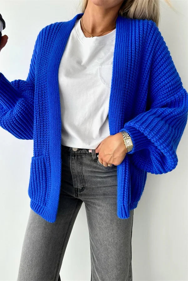 Well Tailored Cardigan with a Graceful Silhouette