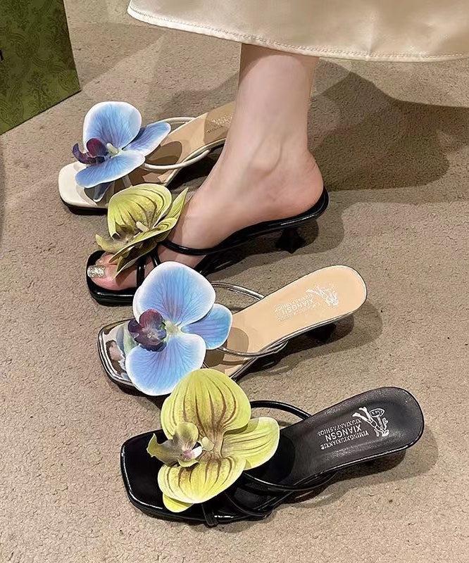 Classic Vintage Sandals with a Flattering Fit