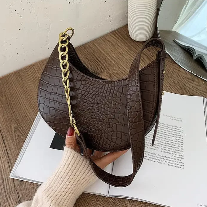 Classic Vintage Bag with a Flattering Fit