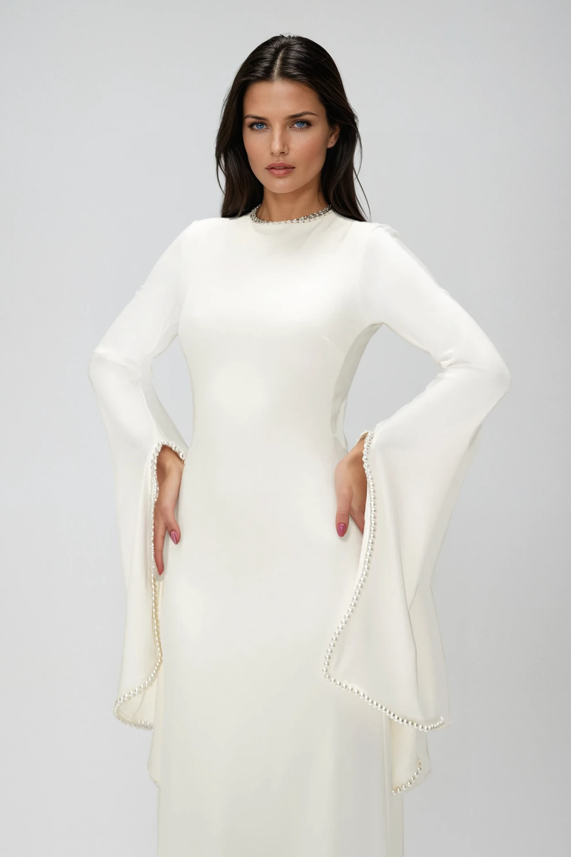Beautifully Crafted Dress in a Classic Style
