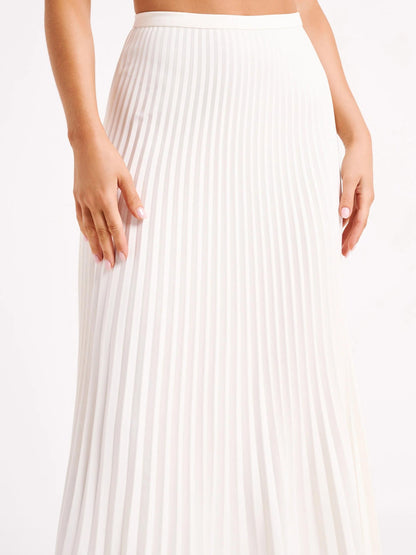 Classic Vintage Top with a Flattering Fit