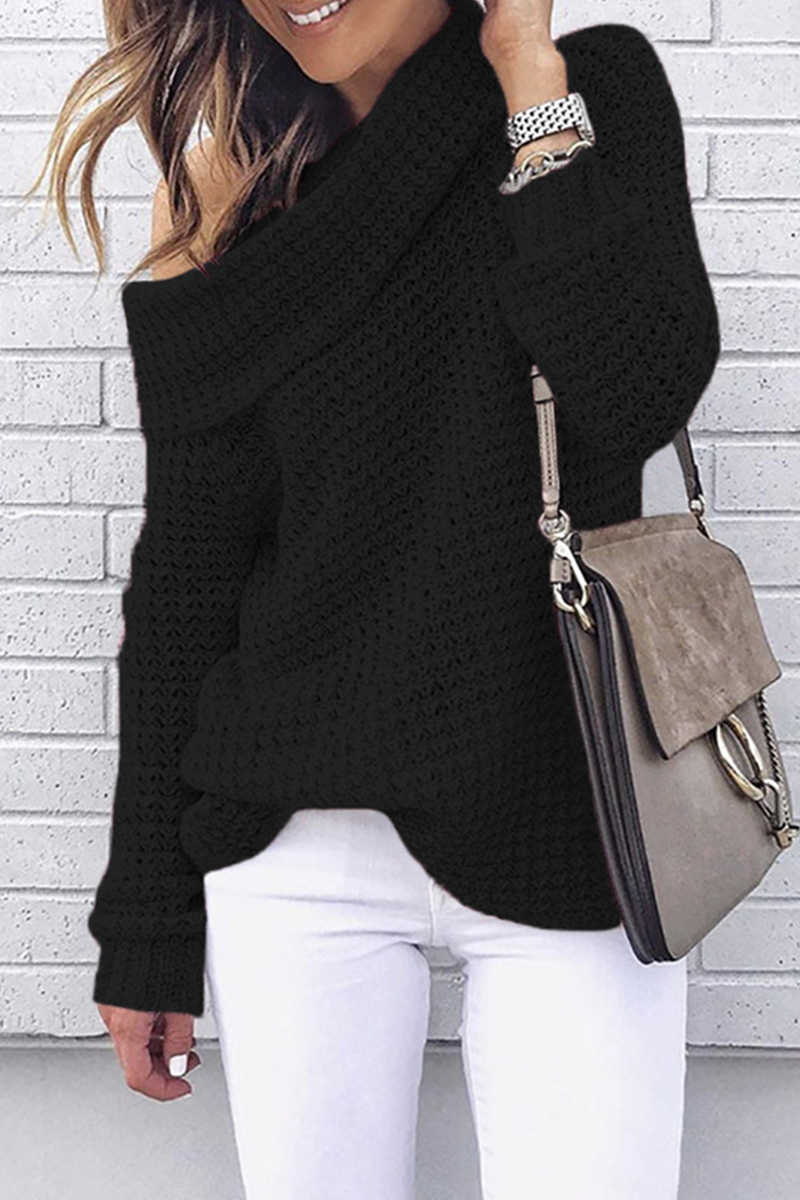 Effortlessly Elegant Top with a Timeless Design