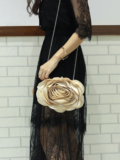 A Vintage Style Bag with Delicate Timeless Details