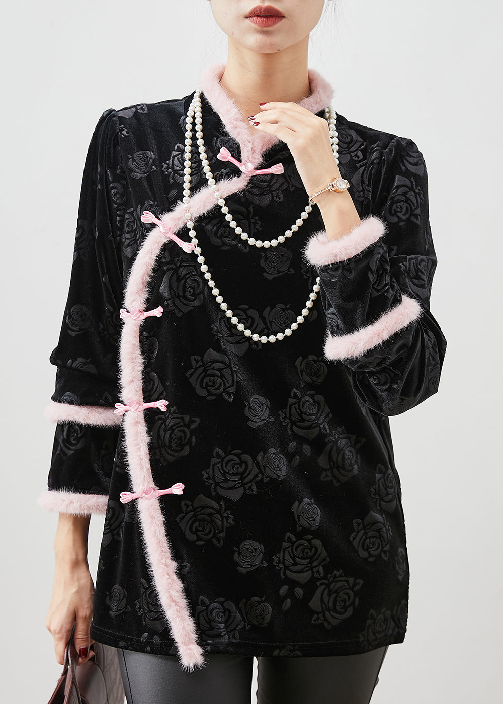 Beautifully Finished Blouse in a Timeless Design