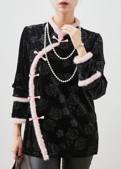 Beautifully Finished Blouse in a Timeless Design
