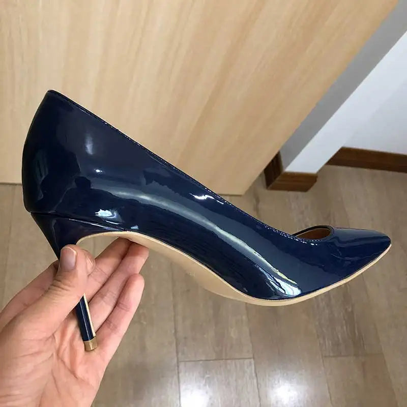 Gracefully Styled Garment for Any Occasion