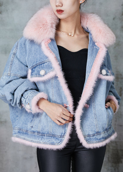 Gracefully Styled Jacket for Any Occasion