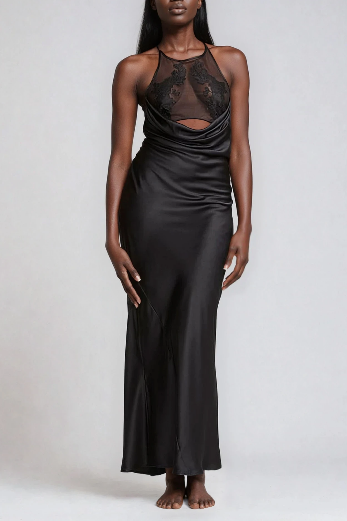 Beautifully Crafted Dress in a Classic Style