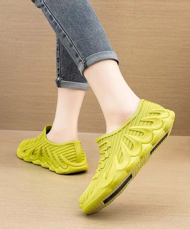Well Tailored Shoes with a Graceful Silhouette