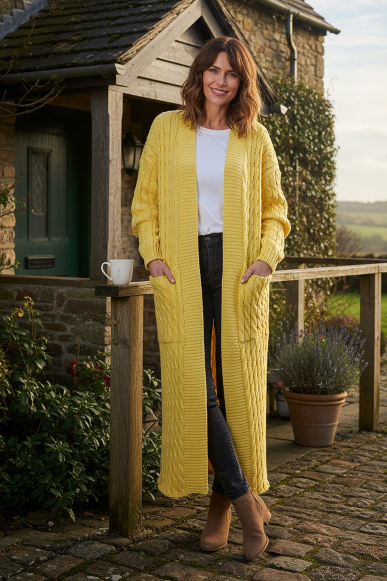Effortlessly Elegant Cardigan with a Timeless Design