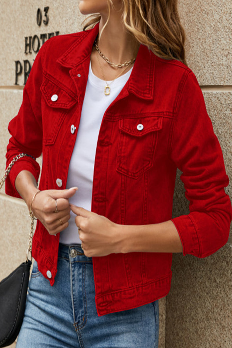Effortlessly Elegant Garment with a Timeless Design