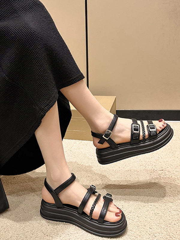 Classic Vintage Sandals with a Flattering Fit