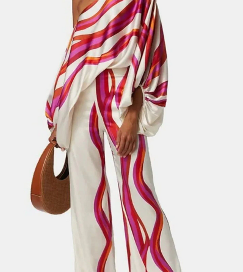 Beautifully Finished Garment in a Timeless Design