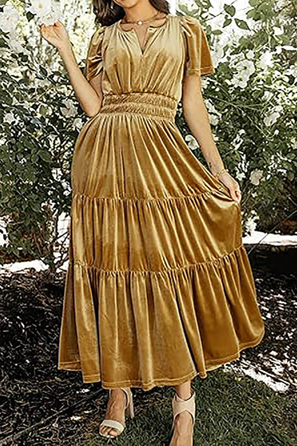 Well Tailored Dress with a Graceful Silhouette