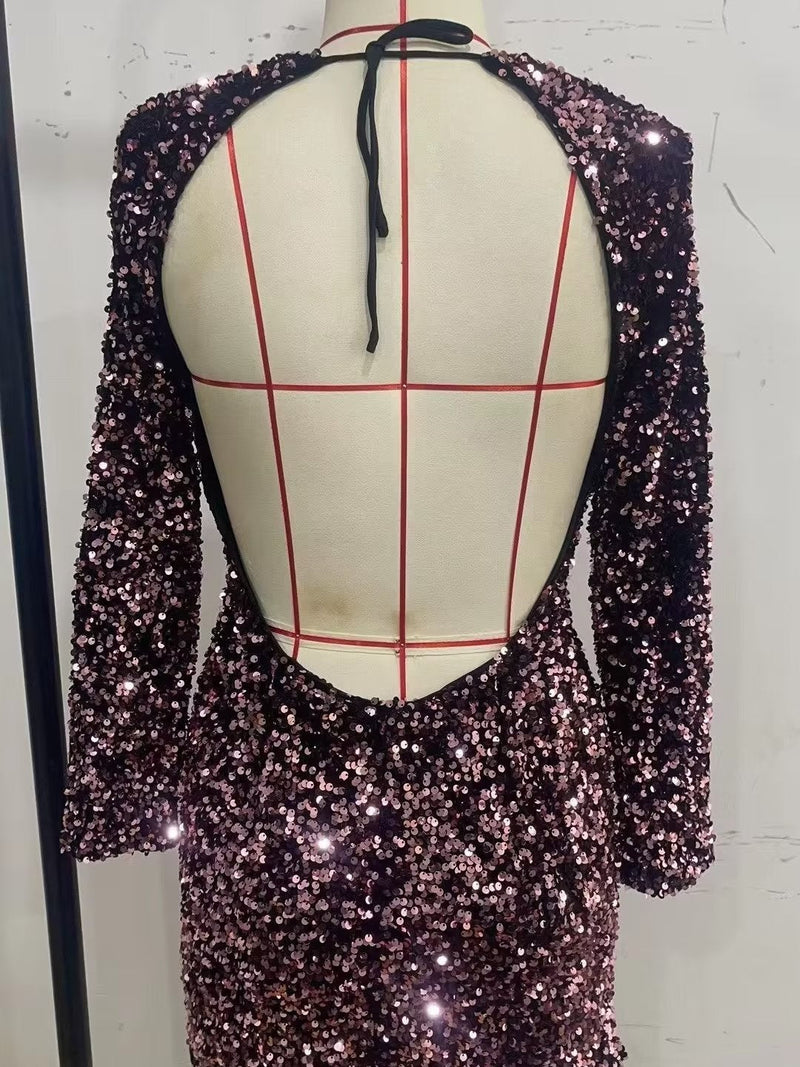 Beautifully Finished Dress in a Timeless Design
