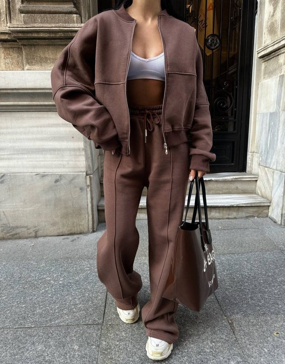Gracefully Styled Garment for Any Occasion