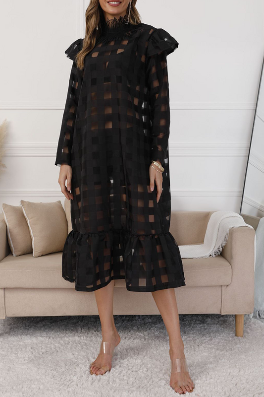 Effortlessly Elegant Dress with a Timeless Design