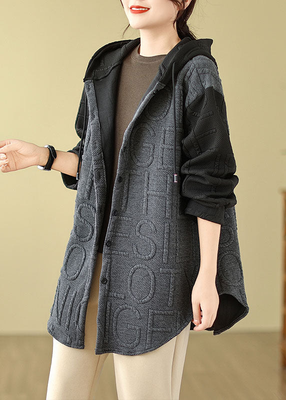 Well Tailored Coat with a Graceful Silhouette