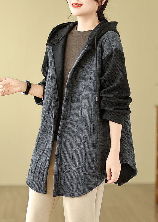 Well Tailored Coat with a Graceful Silhouette