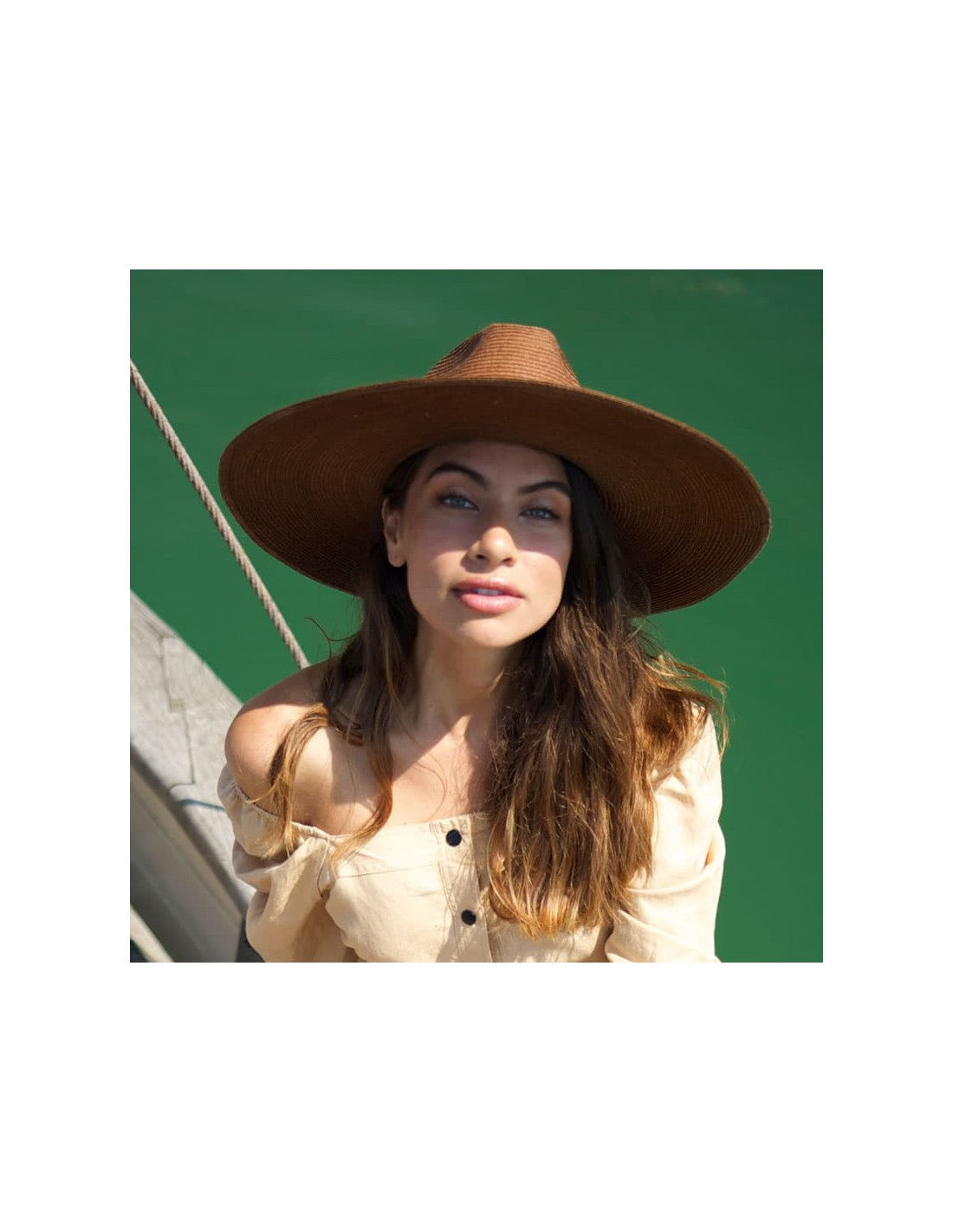 Effortlessly Elegant Garment with a Timeless Design