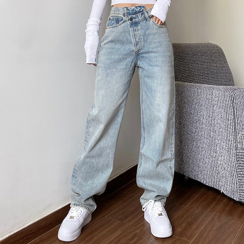 Sophisticated Garment with a Clean Classic Look
