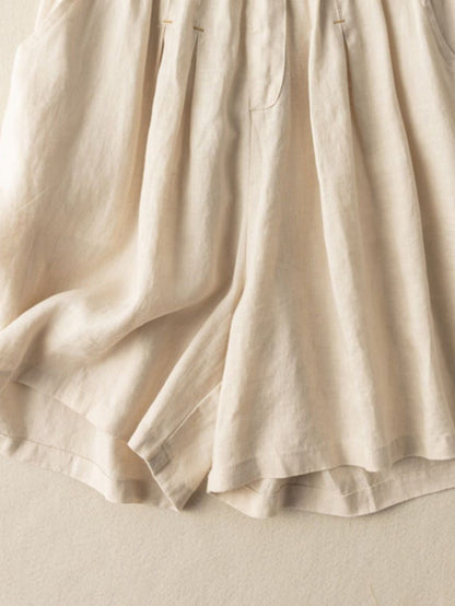 Effortlessly Elegant Garment with a Timeless Design