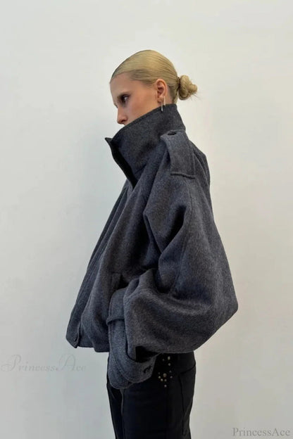 Beautifully Finished Coat in a Timeless Design