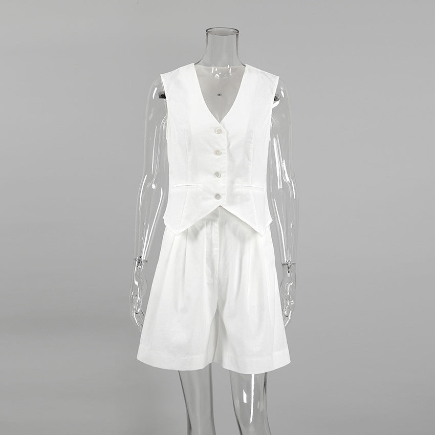 Sophisticated Garment with a Clean Classic Look