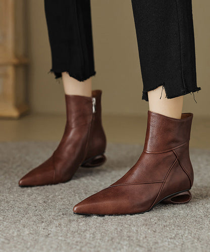 Beautifully Finished Boots in a Timeless Design