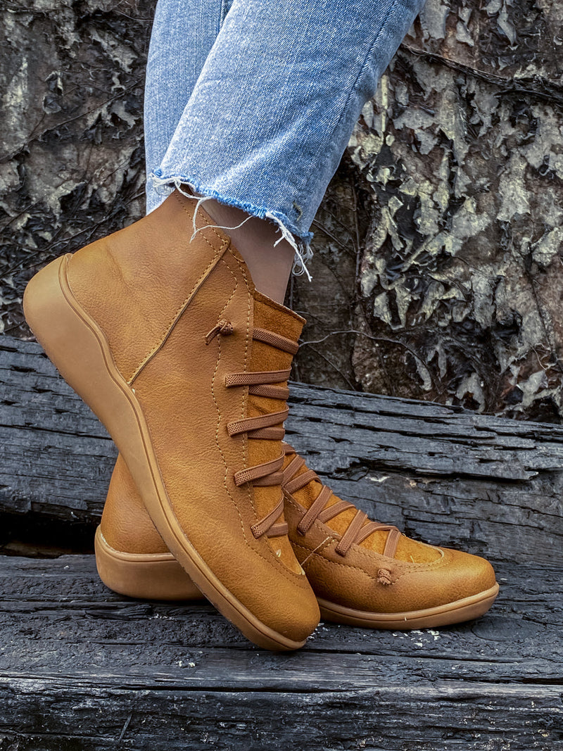 Classic Vintage Boots with a Flattering Fit
