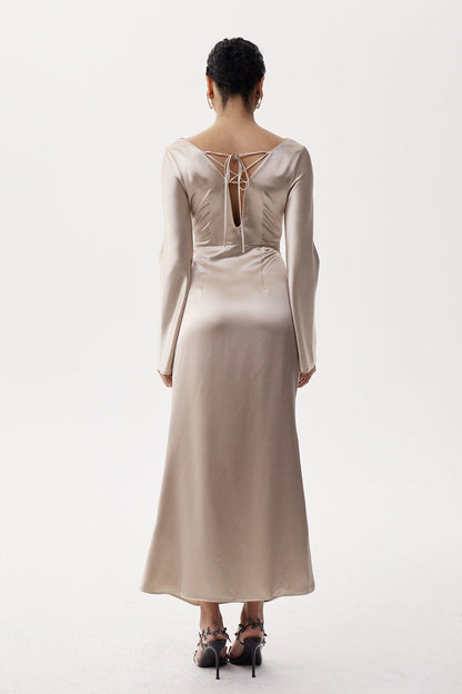 A Vintage Style Dress with Delicate Timeless Details