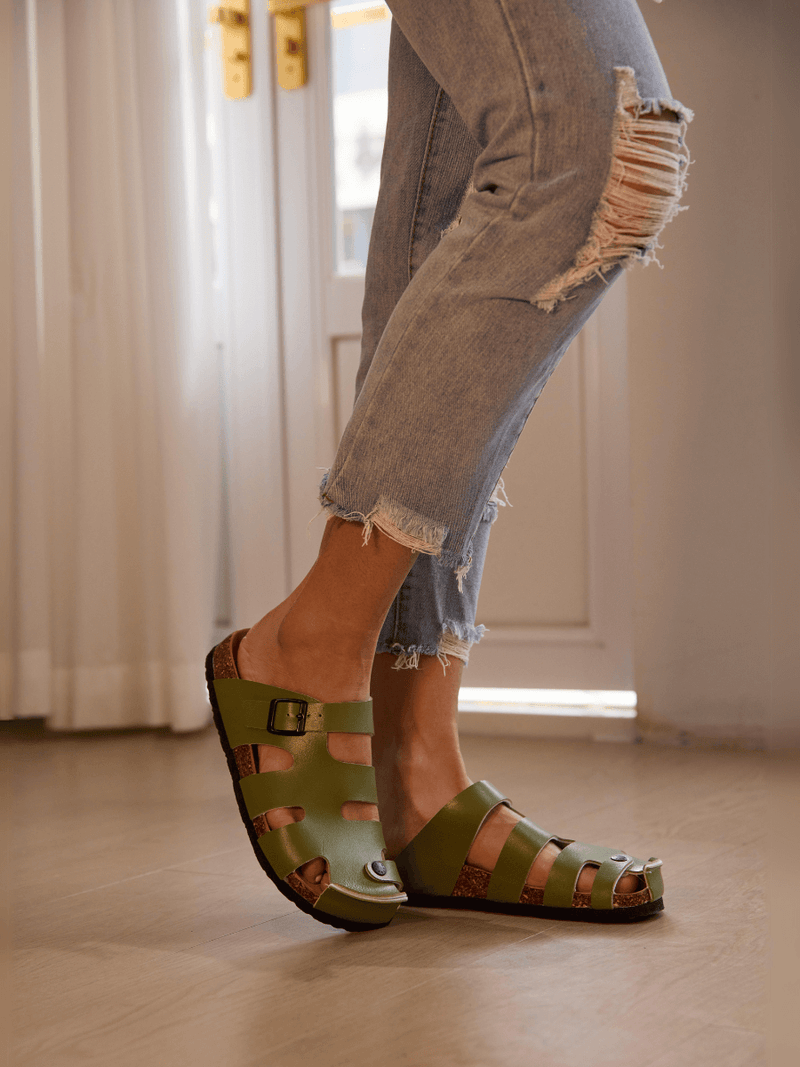 Sophisticated Garment with a Clean Classic Look
