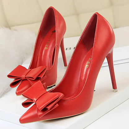 Well Tailored Heels with a Graceful Silhouette