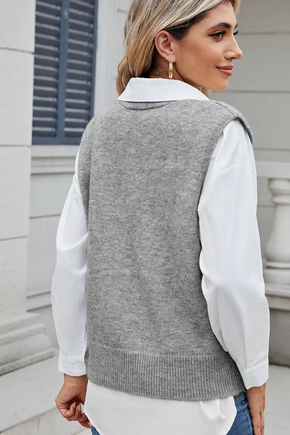 Well Tailored Sweater with a Graceful Silhouette