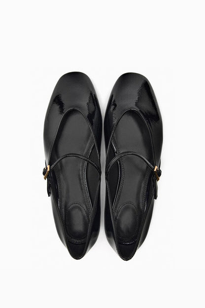 Polished Garment with an Effortless Classic Look