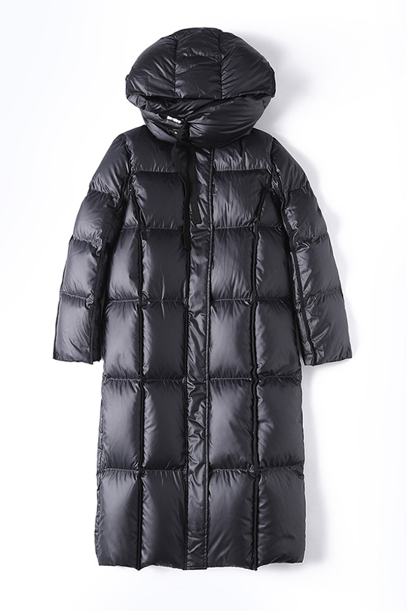 Gracefully Styled Garment for Any Occasion