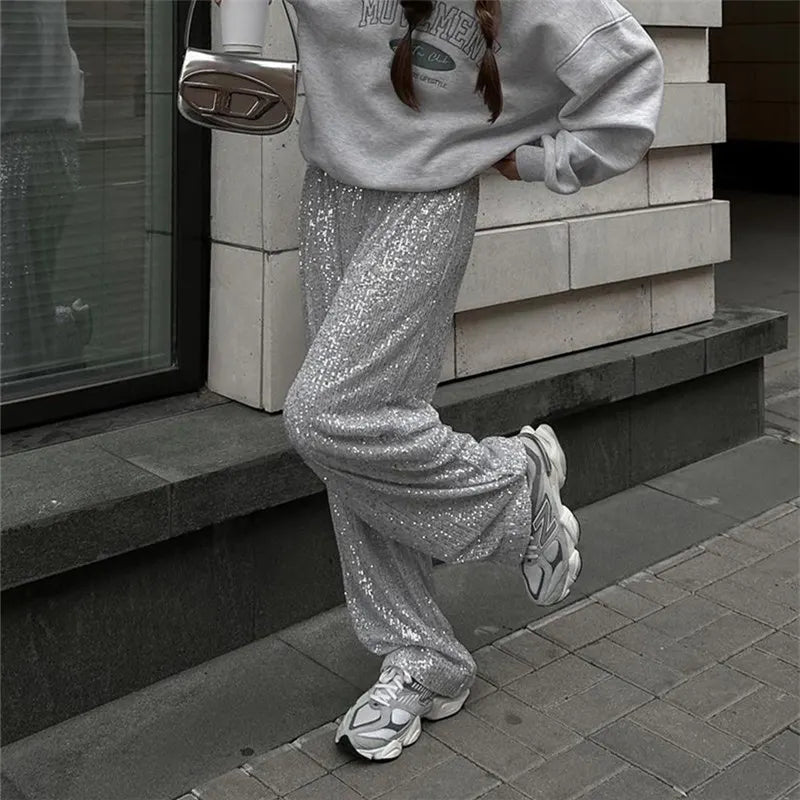 Classic Vintage Pants with a Flattering Fit