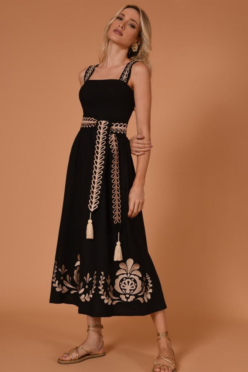 Polished Dress with an Effortless Classic Look