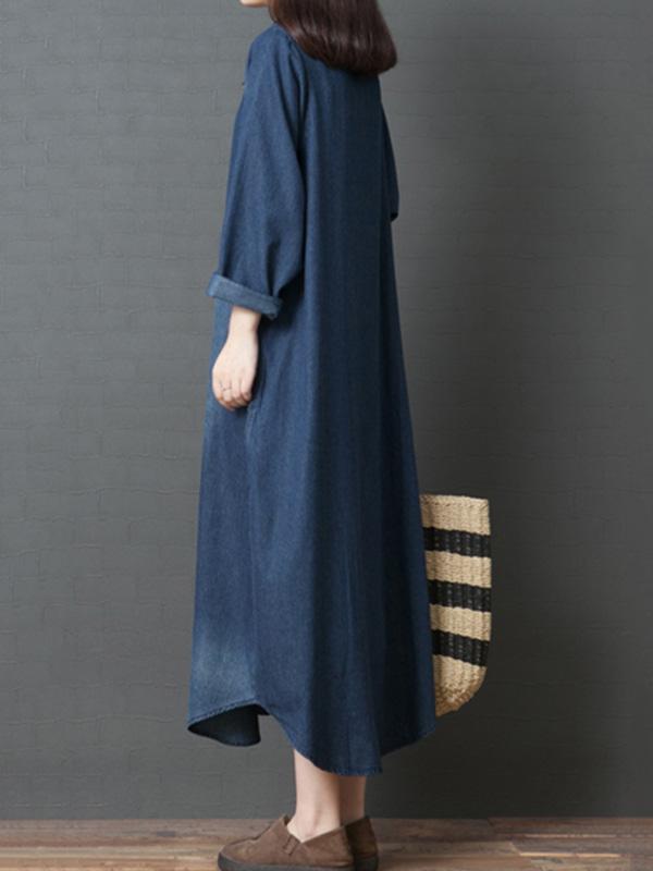 Classic Vintage Dress with a Flattering Fit