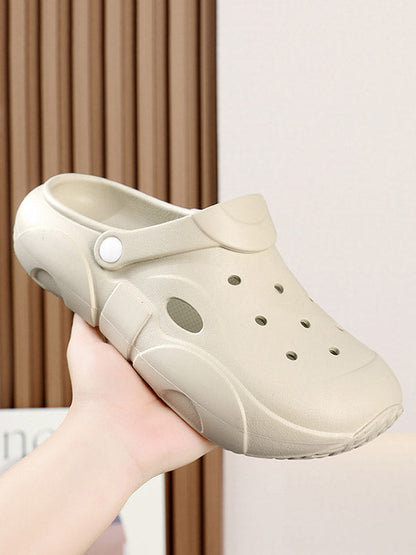 Beautifully Finished Sandals in a Timeless Design