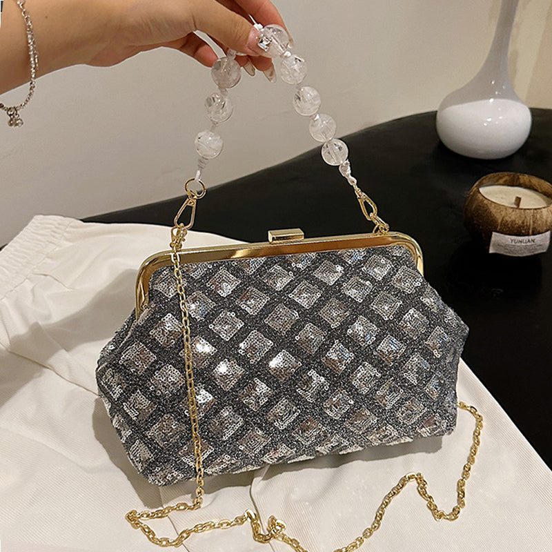 Effortlessly Elegant Bag with a Timeless Design