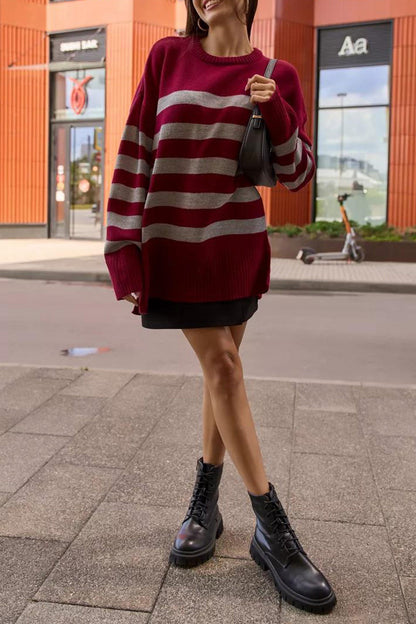 Classic Vintage Pullover with a Flattering Fit