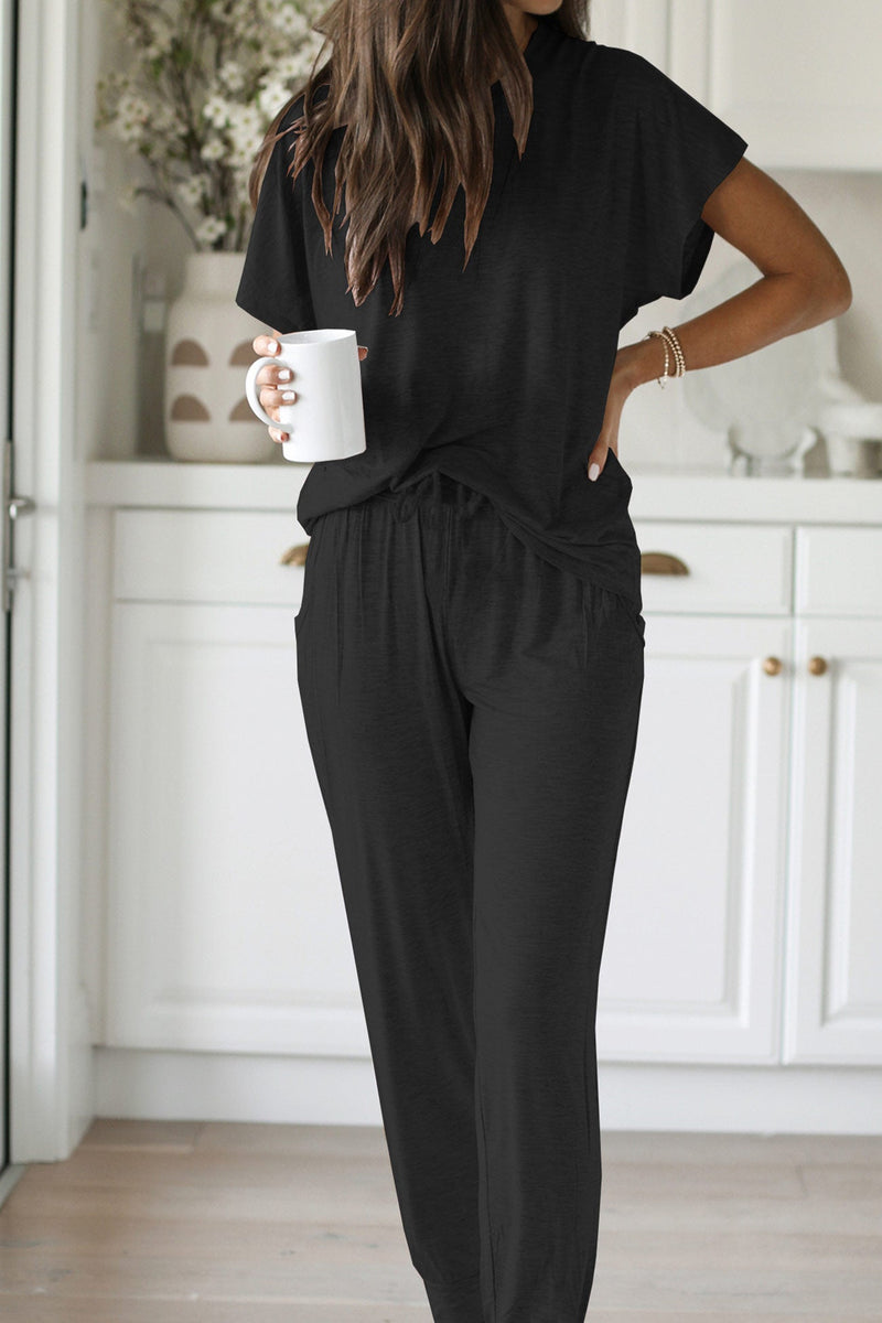 Well Tailored Pants with a Graceful Silhouette