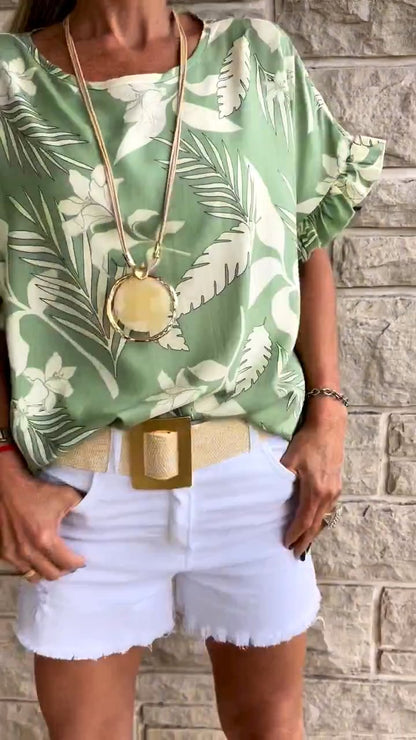 Classic Vintage Top with a Flattering Fit